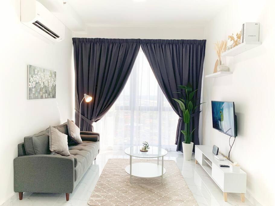 Netflix 2 Bedroom Troika Kota Bharu Homestay 1812 Екстериор снимка