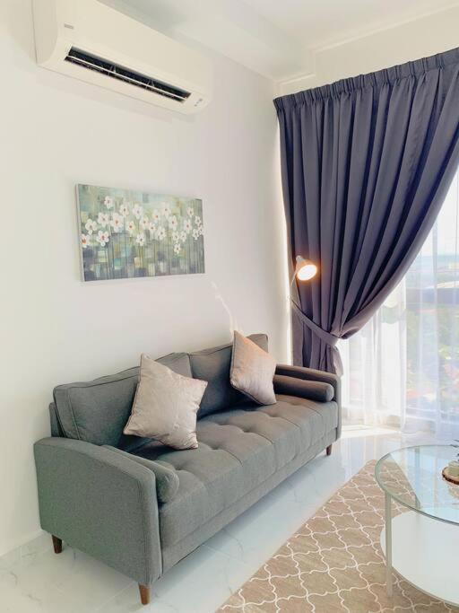 Netflix 2 Bedroom Troika Kota Bharu Homestay 1812 Екстериор снимка
